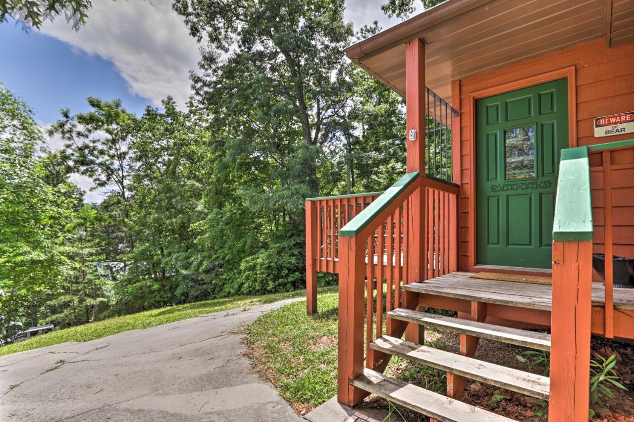 Gatlinburg Chalet Hot Tub, Sauna And Mountain View Eksteriør billede